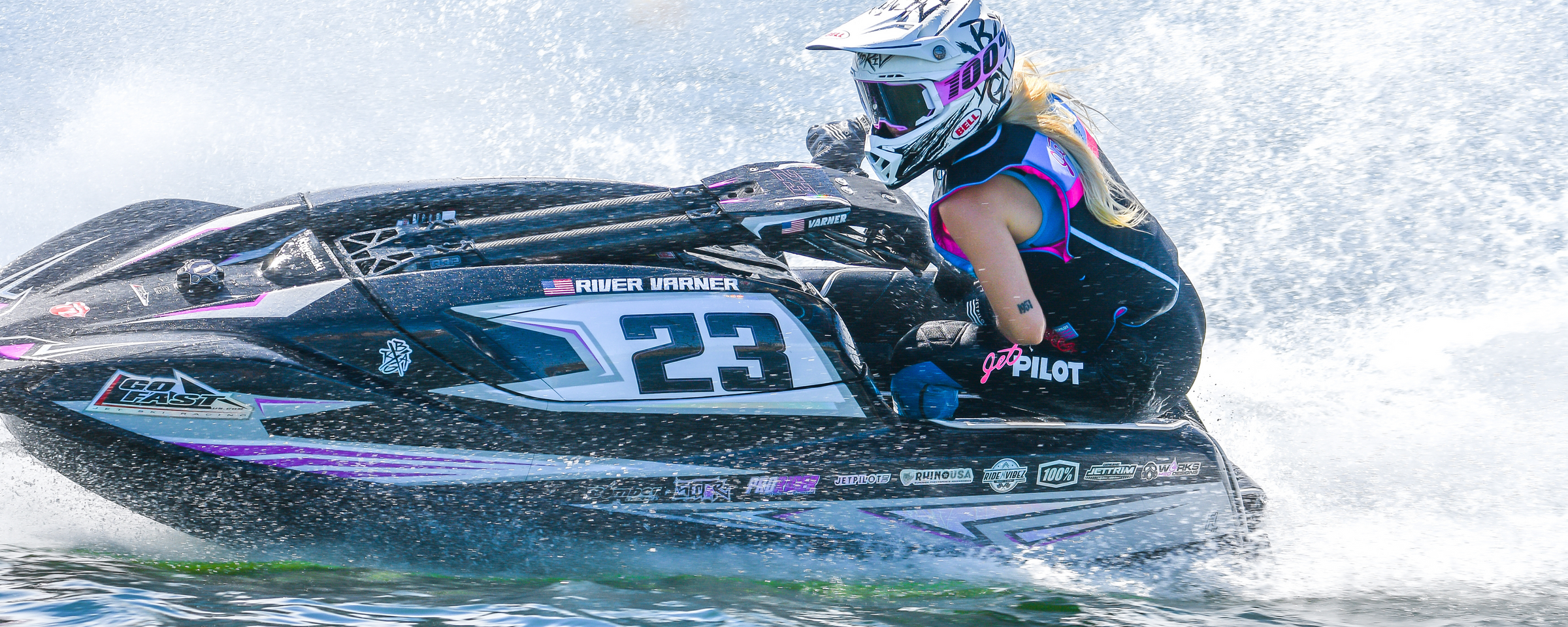 Jetpilot team rider wearing the Vintage Class John and Nylon vest.
