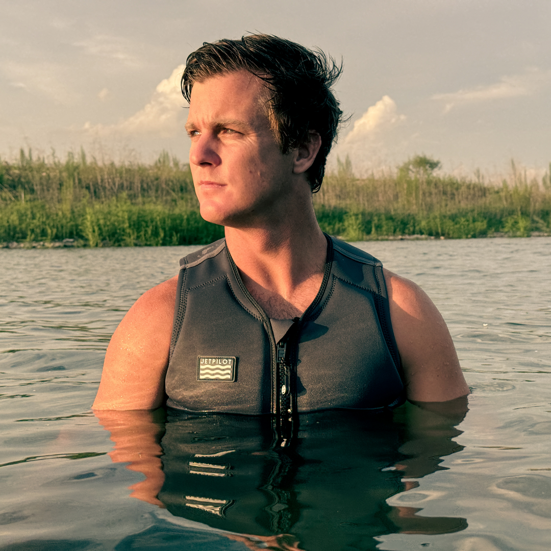 JB O'Neill Comp Vest Charcoal #color_charcoal