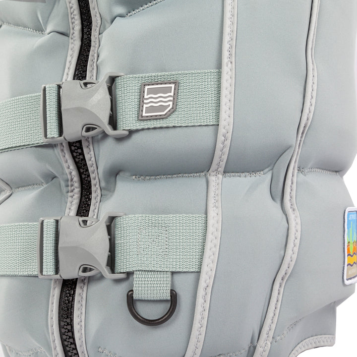 View of the dual buckle system on the Jetpilot Shaun Murray vest. #color_silver