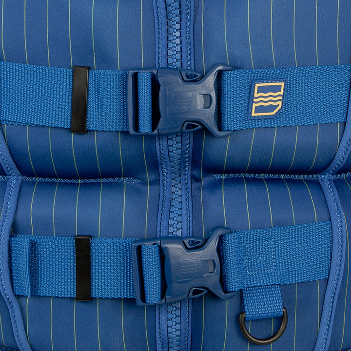 Closeup of the dual buckles for the Jetpilot Shaun Murray CGA Vest. #color_navy