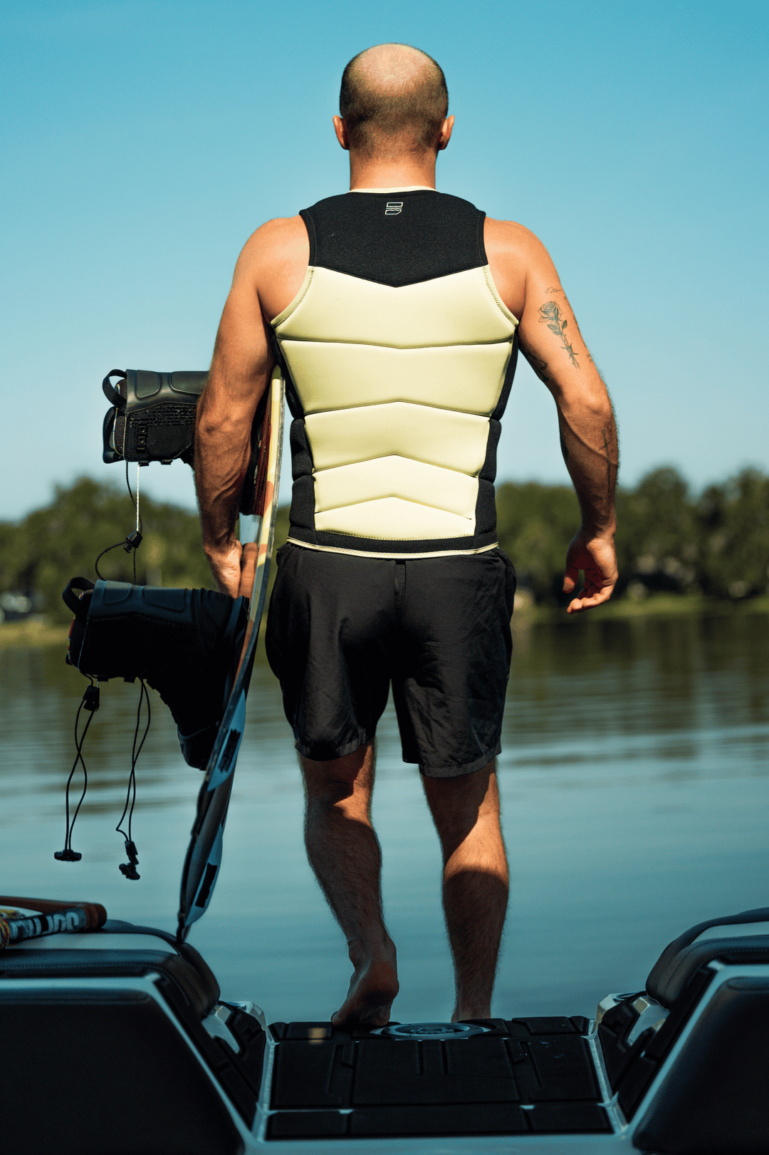 Thomas Herman Vest rear view #color_khaki