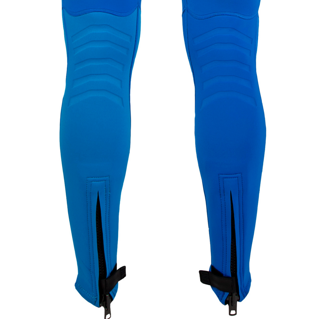 View of the Jetpilot Vintage John Wetsuit Blue White colorway ankle zippers.