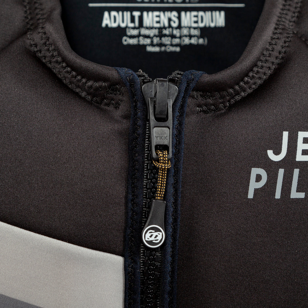 Close up view of the YKK zipper. #color_black-silver