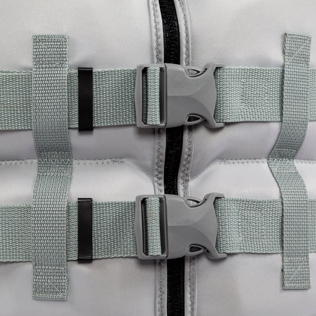 Close up view of the dual buckle system. #color_silver-royal