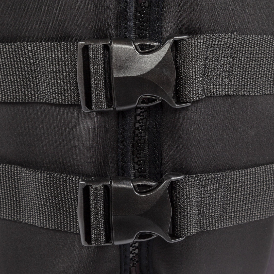 Front image showing the dual front buckles for the Jetpilot Fleet in the black colorway.