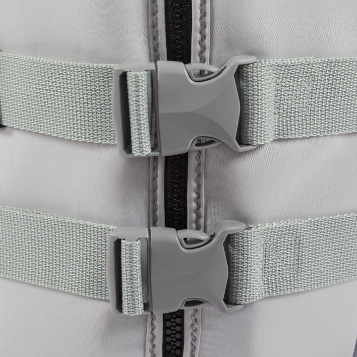 Front image showing the dual front buckles for the Jetpilot Fleet in the silver colorway.