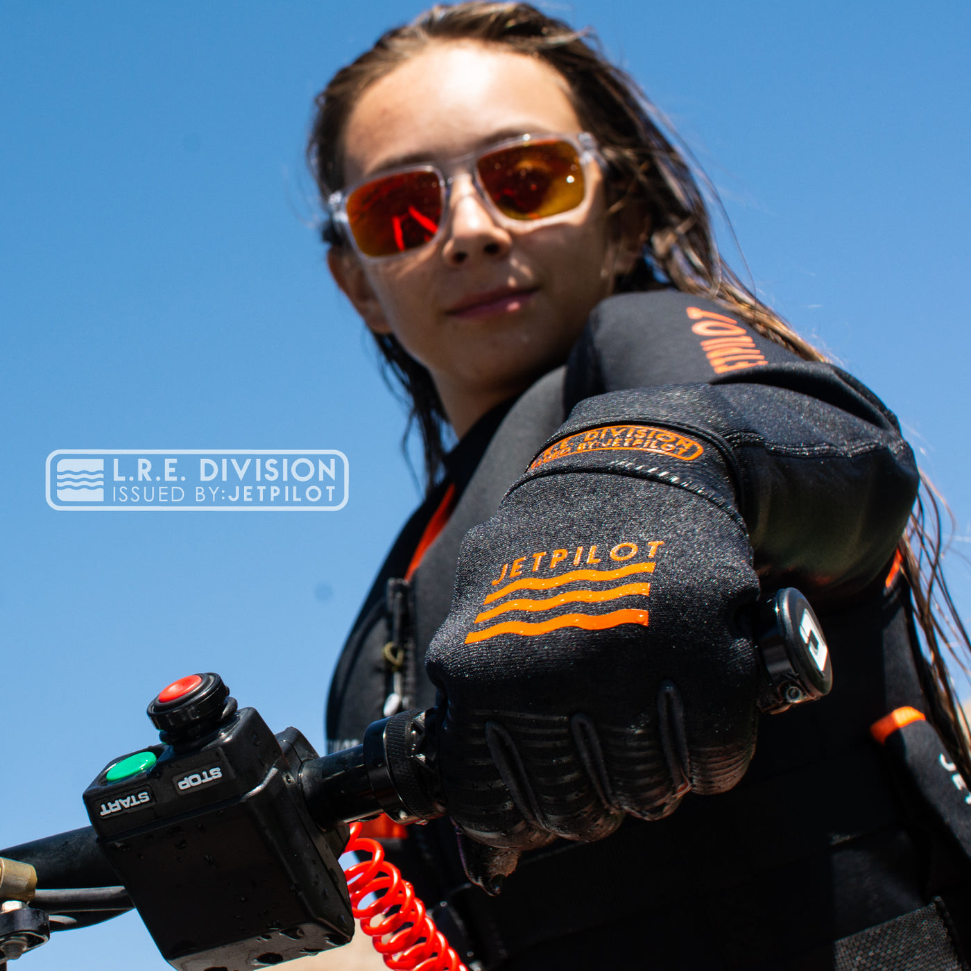 view of the Jetpilot LRE Thermal Glove. #color_black