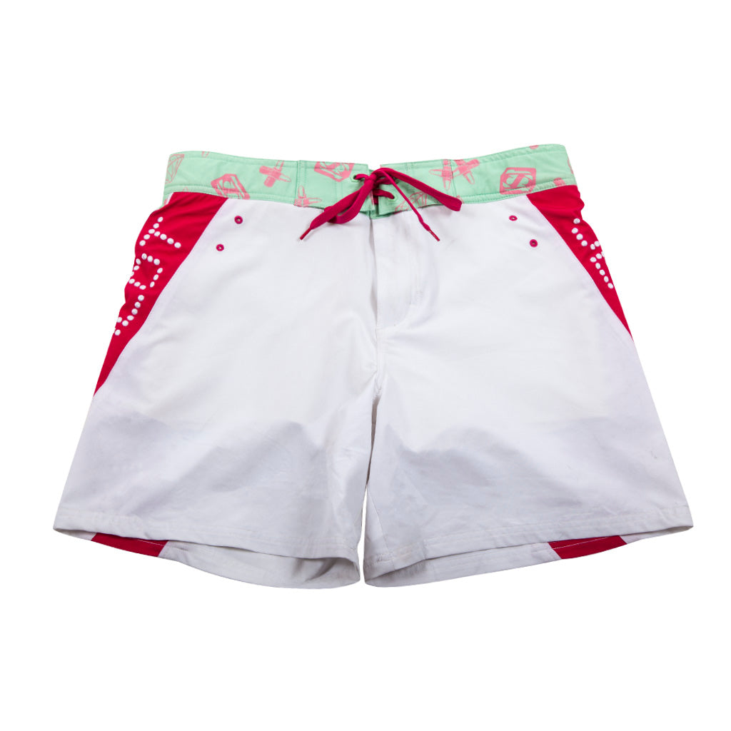 Front view of the Couture Rideshort white colorway.